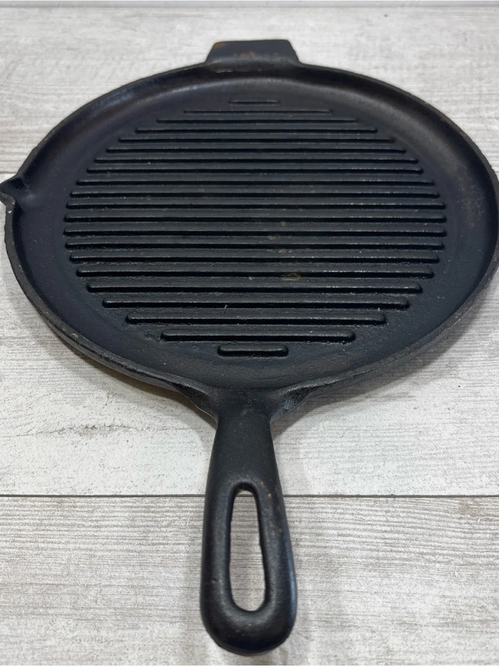 Vintage Corona Cast Iron Ribbed Grill Pan - Black